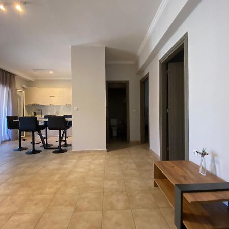 Hellen'S Apartments Ofrinion Ngoại thất bức ảnh